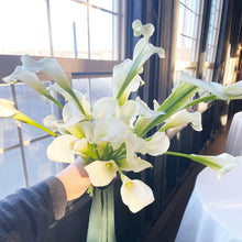 Load image into Gallery viewer, Elopement Bouquet