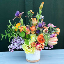 Load image into Gallery viewer, Little Flower Pot