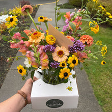 Load image into Gallery viewer, vibrant flowers delivered to nursing home
