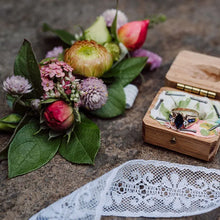 Load image into Gallery viewer, Corsage