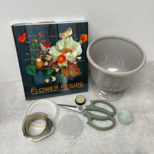 Load image into Gallery viewer, Floral Design Gift Basket