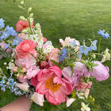 Load image into Gallery viewer, Bridal Bouquet - Garden Style