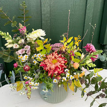 Load image into Gallery viewer, Flower Pot