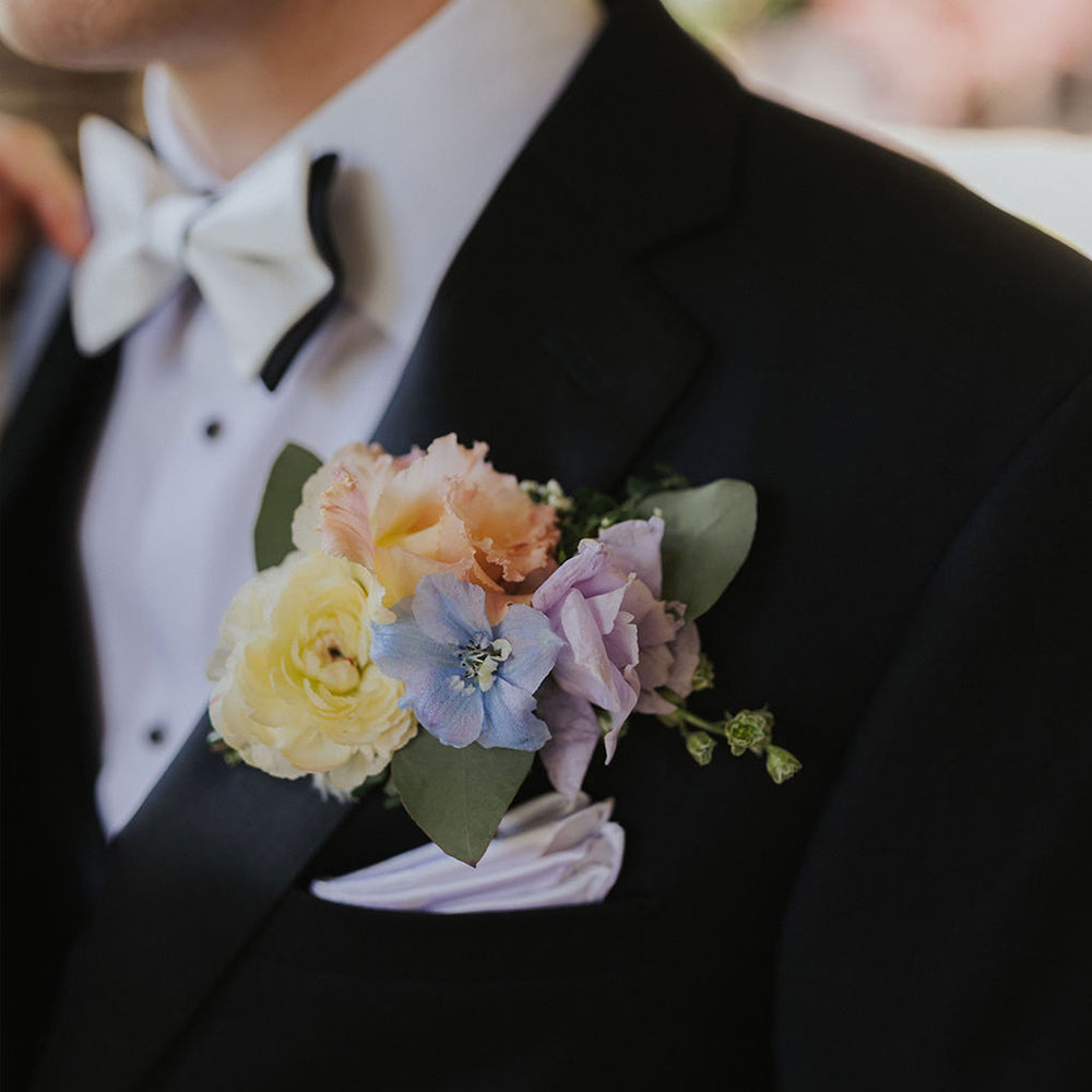 Boutonnière (pin-on, magnet, and pocket styles)