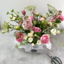 Load image into Gallery viewer, Flower Pot