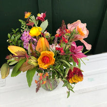 Load image into Gallery viewer, Mason Jar Arrangement