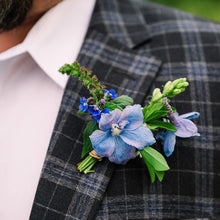 Load image into Gallery viewer, Boutonnière (pin-on, magnet, and pocket styles)